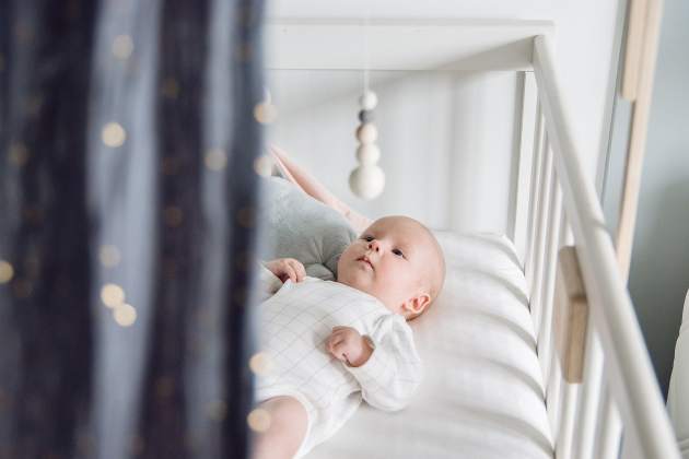 Ile śpi noworodek? Wyprawka maluszka na dobry sen