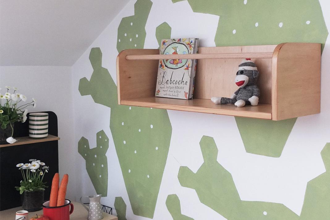 pomysł na pokój dziecka drewniana półka