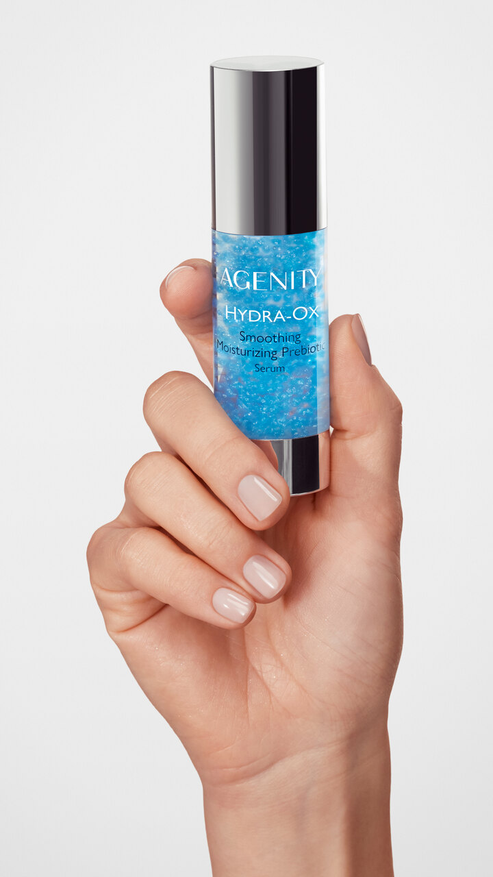 Serum Dr Irena Eris nawilżająco-prebiotyczne przywracające skórze blask po zimie