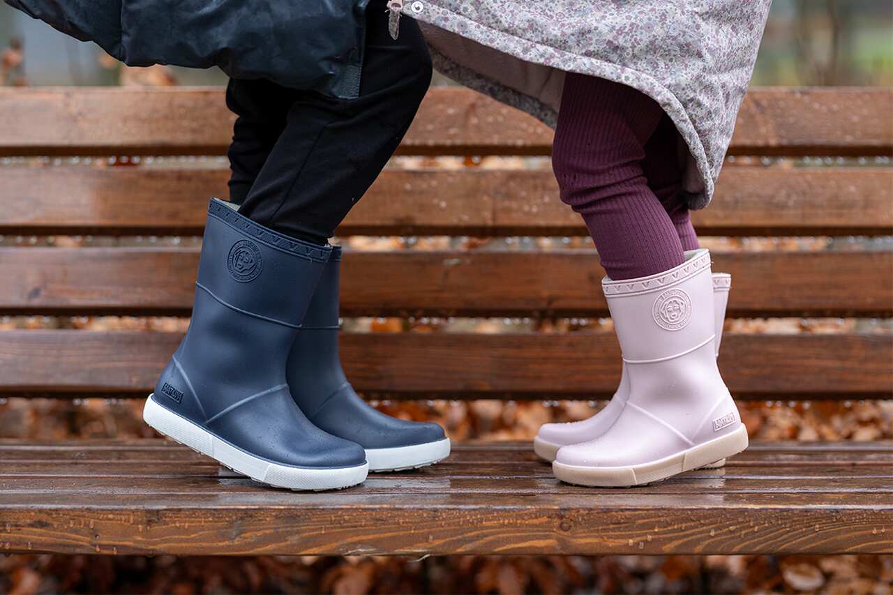 kalosze dla dzieci na wiosnę do zabawy w kałużach i na spacer