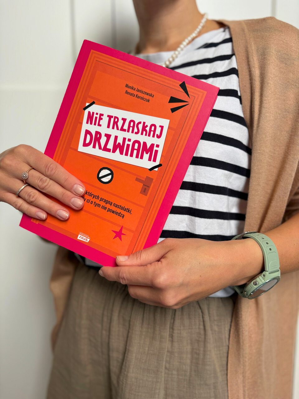 Jak dogadać się z nastolatkiem? „Nie trzaskaj drzwiami”
