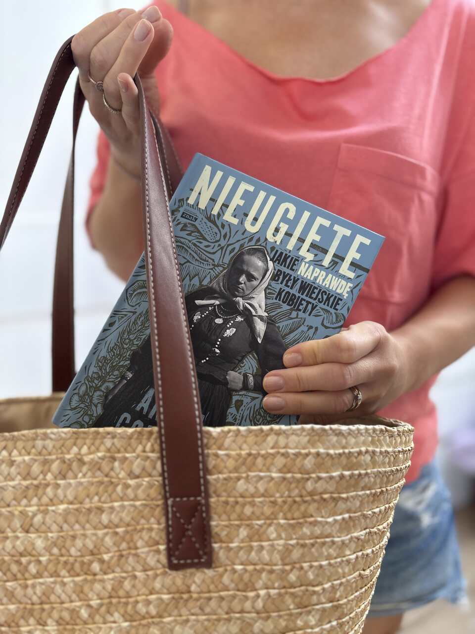 Aneta Godynia Nieugięte książka historyczna
